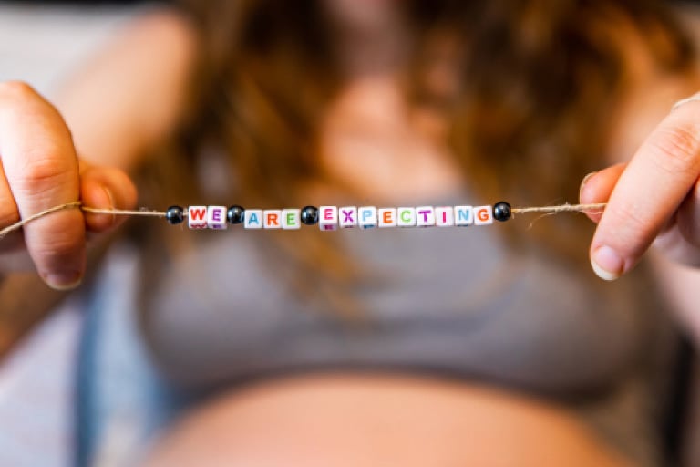 5 ideas fuera de lo común para anunciar tu embarazo, Estilo de Vida Madres